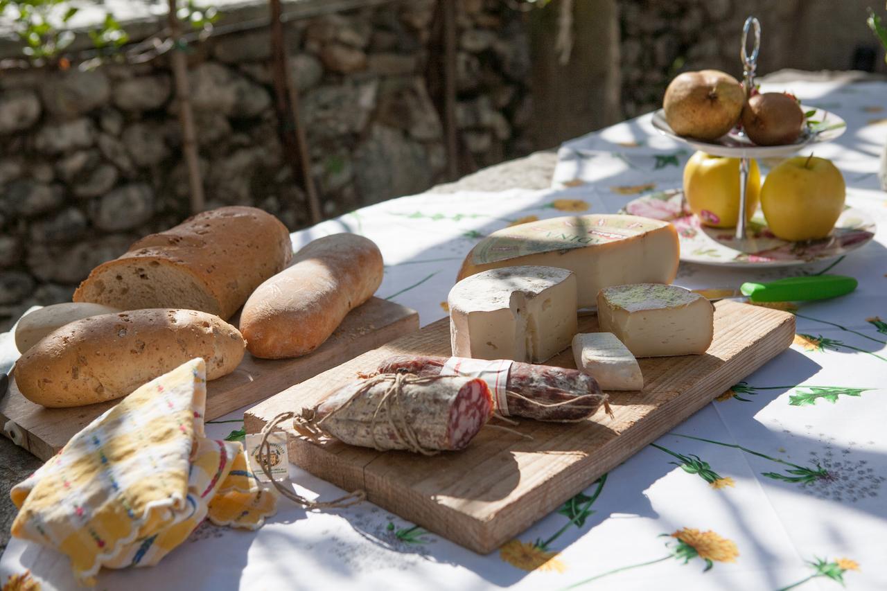 B&B I Corni Di Nibbio Mergozzo Buitenkant foto